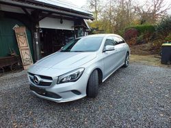 Silber Gebraucht 2016 Mercedes CLA200 Shooting Brake Kombi | 15.800 € (Fairer Preis)