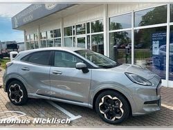 Silber Neu 2025 Ford Puma Gen-E Premium SUV | 34.990 € (Etwas zu teuer)