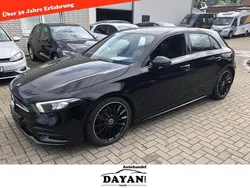 Schwarz Gebraucht 2019 Mercedes A200 AMG line Limousine | 16.700 € (Guter Preis)
