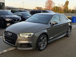 Grau Gebraucht 2019 Audi A3 Design Limousine | 19.990 € (Fairer Preis)
