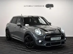 Moonwalk grey (metallic) Gebraucht 2019 Mini John Cooper Works Kleinwagen | 24.000 € (Fairer Preis)