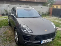 Grau Gebraucht 2014 Porsche Macan S SUV | 22.999 €