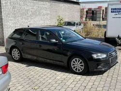 Schwarz Gebraucht 2012 Audi A4 Attraction Kombi | 6.750 € (Guter Preis)