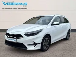 Carraraweiß Gebraucht 2025 Kia Ceed Sportswagon Platinum Kombi | 26.600 € (Superpreis)