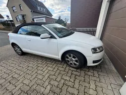 Weiß Gebraucht 2011 Audi A3 Cabriolet Attraction Cabrio | 7.700 € (Fairer Preis)