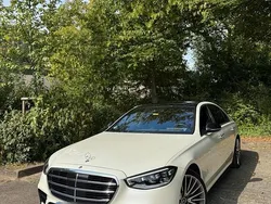 Weiß Gebraucht 2021 Mercedes S400 AMG Limousine | 94.500 €