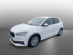 Weiß (candyweiß) Gebraucht 2022 Skoda Fabia Active Limousine | 14.590 € (Fairer Preis)