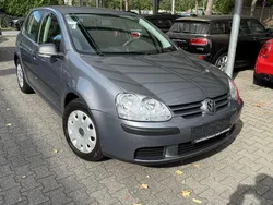 Grau Gebraucht 2007 VW Golf V Kleinwagen | 6.899 € (Etwas zu teuer)