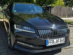 Schwarz Gebraucht 2020 Skoda Superb SportLine Kombi | 25.600 € (Fairer Preis)