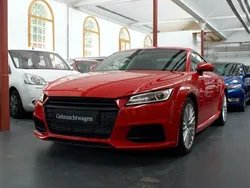 Rot Gebraucht 2016 Audi TT Ambiente Coupé | 19.900 € (Etwas zu teuer)