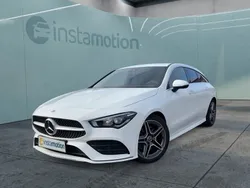 Weiß Gebraucht 2020 Mercedes CLA200 Shooting Brake AMG Kombi | 34.530 € (Teuer)