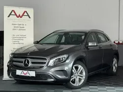 Weiß Gebraucht 2017 Mercedes GLA200 Style SUV | 19.900 € (Fairer Preis)