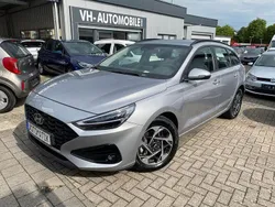 Shimmering silver Neu 2025 Hyundai i30 Kombi | 23.470 € (Guter Preis)