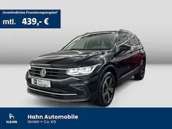 Deep black perleffekt Gebraucht 2021 VW Tiguan Life SUV | 27.850 € (Guter Preis)