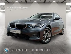 Grau Gebraucht 2021 BMW 330e Sport Line Kombi | 24.790 € (Fairer Preis)