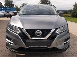 Grau Gebraucht 2020 Nissan Qashqai Zama SUV | 13.950 € (Guter Preis)