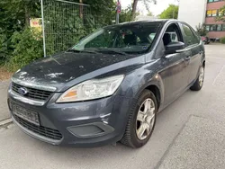 Grau Gebraucht 2010 Ford Focus Style Limousine | 1.490 € (Superpreis)