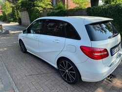 Gebraucht 2012 Mercedes B180 Edition 1 Van / Kleinbus | 17.500 €
