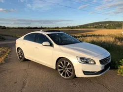 Weiß Gebraucht 2015 Volvo S60 Summum Limousine | 9.980 € (Fairer Preis)