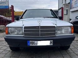 Weiß Gebraucht 1986 Mercedes 190 Limousine | 4.499 €