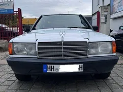 Weiß Gebraucht 1986 Mercedes 190 Limousine | 4.990 €