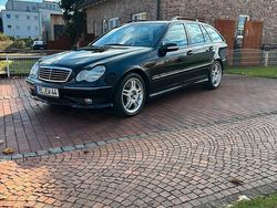 Schwarz Gebraucht 2002 Mercedes C32 AMG AMG Kombi | 13.500 €