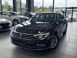 Manganese gray metallic Gebraucht 2023 VW Passat Elegance Kombi | 26.990 € (Teuer)