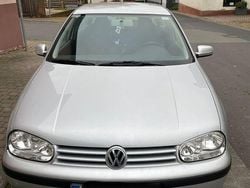 Silber Gebraucht 2001 VW Golf IV Comfortline Limousine | 1.800 € (Guter Preis)
