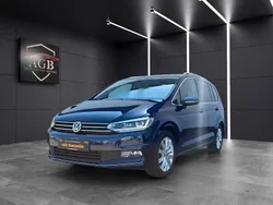 Blau Gebraucht 2016 VW Touran Highline Van / Kleinbus | 16.490 € (Etwas zu teuer)