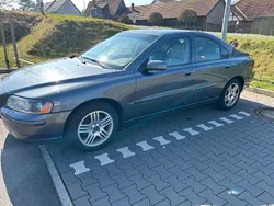 Grau Gebraucht 2005 Volvo S60 Summum Limousine | 2.700 € (Fairer Preis)