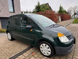 Grün Gebraucht 2005 Renault Modus Van / Kleinbus | 2.390 € (Teuer)