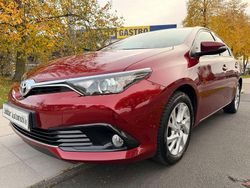 Rot Gebraucht 2018 Toyota Auris Comfort Limousine | 12.990 € (Guter Preis)