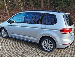 Silber Gebraucht 2021 VW Touran Highline Van / Kleinbus | 25.400 € (Fairer Preis)
