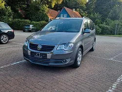 Grau Gebraucht 2008 VW Touran Highline Van / Kleinbus | 4.950 € (Fairer Preis)
