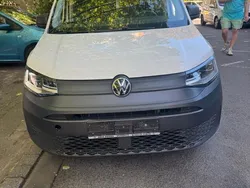 Weiß Gebraucht 2021 VW Caddy Maxi Style Van / Kleinbus | 15.000 €