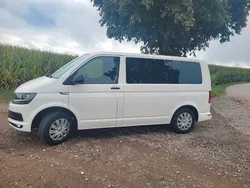 Weiß Gebraucht 2017 VW Multivan Van / Kleinbus | 26.500 € (Superpreis)