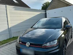 Grau Gebraucht 2016 VW Golf VII GTI Kleinwagen | 15.700 € (Guter Preis)