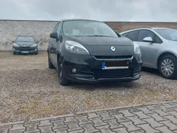 Schwarz Gebraucht 2013 Renault Scénic III Van / Kleinbus | 5.448 € (Superpreis)
