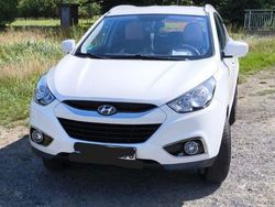 Weiß Gebraucht 2012 Hyundai ix35 Edition SUV | 9.400 € (Fairer Preis)