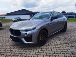 Grau Gebraucht 2020 Maserati Levante SUV | 69.995 €