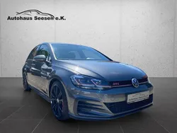 Grau Gebraucht 2019 VW Golf VII GTI Limousine | 19.590 € (Fairer Preis)