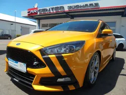 Gold Gebraucht 2016 Ford Focus ST Kombi | 12.999 € (Etwas zu teuer)