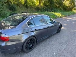 Grau Gebraucht 2008 BMW 325 Limousine | 4.200 € (Superpreis)