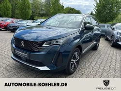 Lackierung blau celebes/metall Gebraucht 2023 Peugeot 5008 GT Van / Kleinbus | 34.350 € (Teuer)