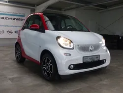 Weiß bodypanel kristallweiß Gebraucht 2017 Smart ForTwo Coupé Passion Kleinwagen | 8.890 € (Fairer Preis)