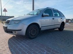 Grau Gebraucht 2003 Skoda Fabia Classic Kleinwagen | 590 € (Superpreis)