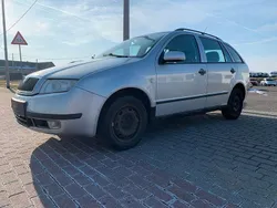 Grau Gebraucht 2003 Skoda Fabia Classic Kombi | 690 € (Superpreis)