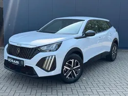 Okenit weiß metallic Gebraucht 2024 Peugeot 2008 Active SUV | 20.450 € (Fairer Preis)