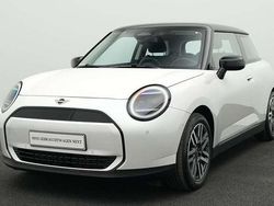 Weiß Gebraucht 2024 Mini Cooper Classic Kleinwagen | 26.850 € (Fairer Preis)