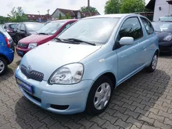 Pale blue mica metallic Gebraucht 2004 Toyota Yaris Sol Kleinwagen | 3.999 € (Teuer)